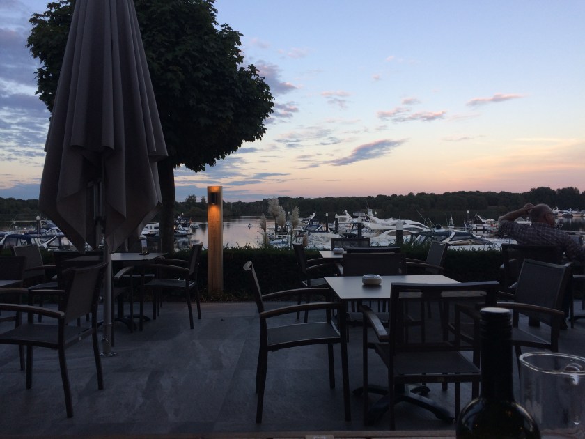 9B3740BB-5BF2-40C9-AD1A-6181C7DC682E